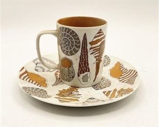 Lot 101   0 Bid(s)
Fitz and Floyd Vintage Variations Mug Set