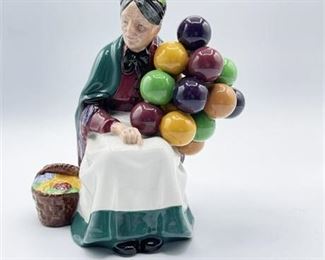 Lot 021   0 Bid(s)
Royal Doulton "The Old Balloon Seller" HN.1315