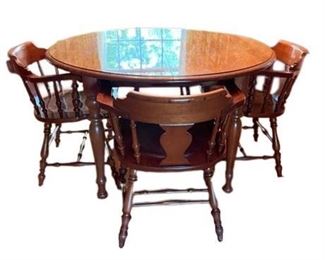 Lot 047   0 Bid(s)
Vintage Ethen Allen, Baumritter Cherry Wood Dining Set