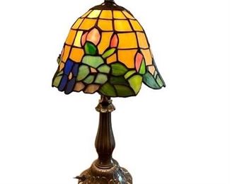 Lot 063   0 Bid(s)
Stained Glass Accent Table Lamp