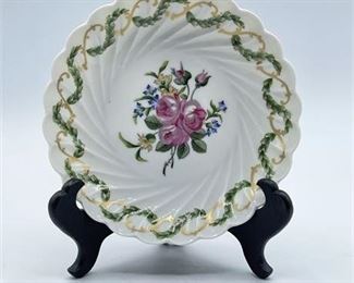 Lot 119   0 Bid(s)
Haviland Limoges, Louveciennes Pattern Dessert Plate