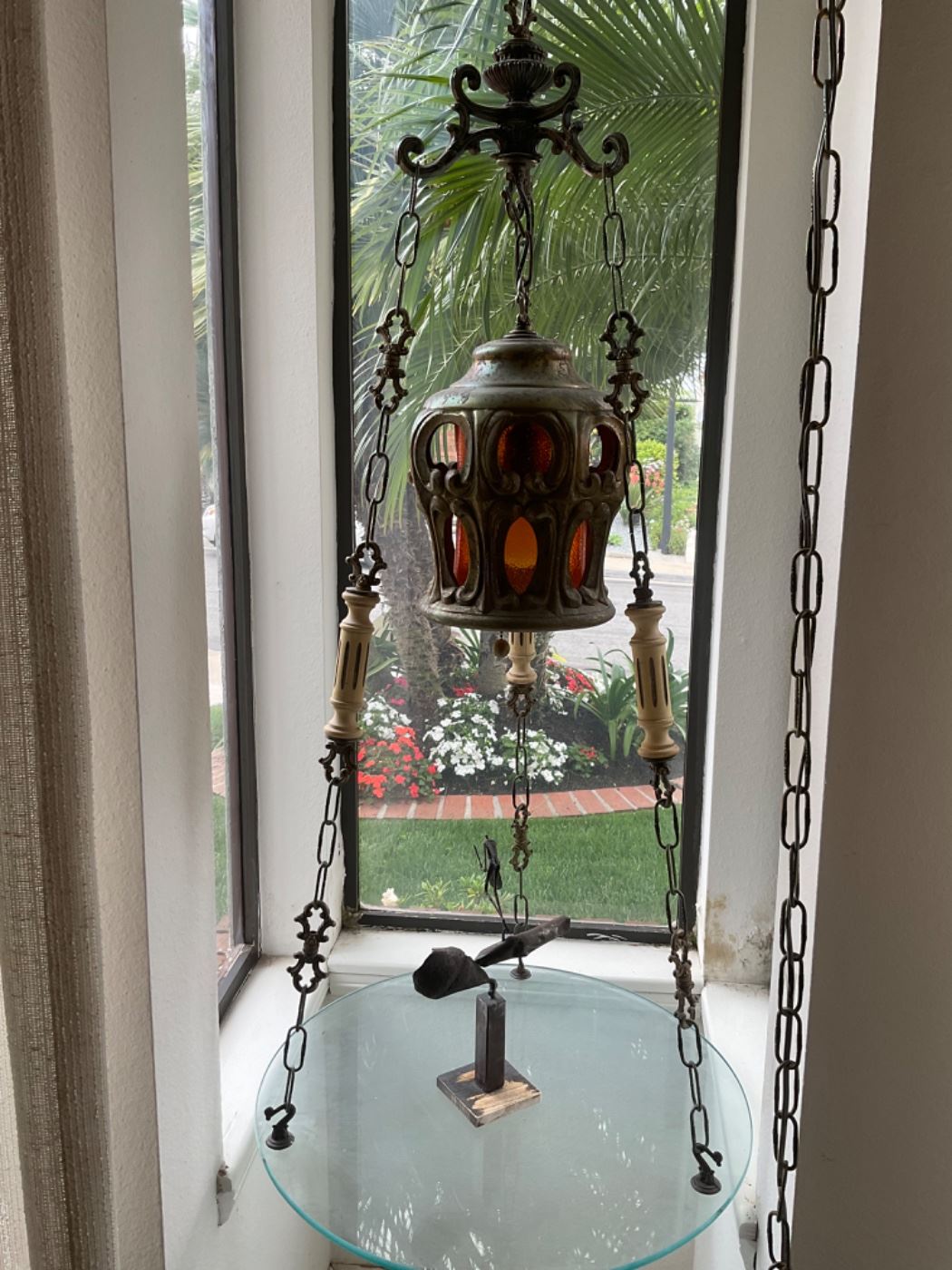 Funky retro table light fixture