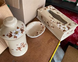 Bathroom accessories