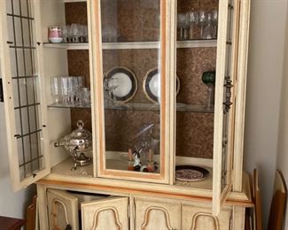 Retro China cabinet