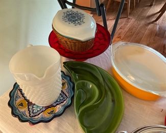 Retro serving pieces 