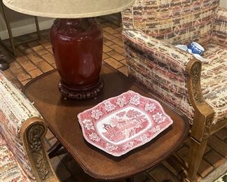 Small side table and lamp; English platter