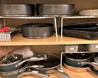 Cookware and bakeware