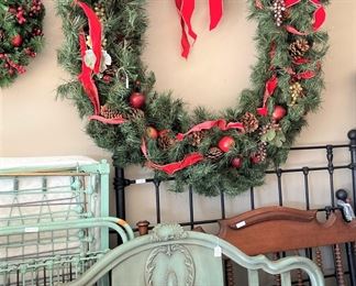 Wreaths; beds