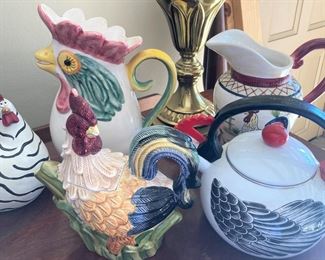 Rooster pitchers