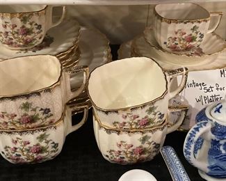 Vintage china - set for 6