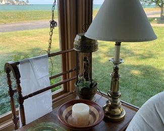Brass lamp, depression glass, quilt stand