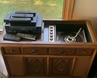 Mid century stereo record player 