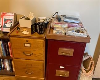 Nice filing cabinets 