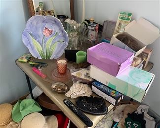 Vintage purses, card table, hats, houseware 