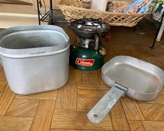 Coleman 502 camp stove with container 