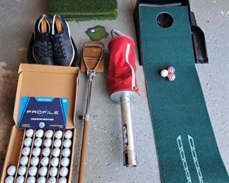 Golf accessories