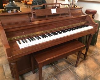Beautiful Lester spinet style piano & bench