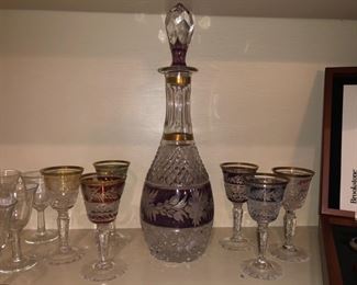 Wonderful cut glass decanter & 6 cups