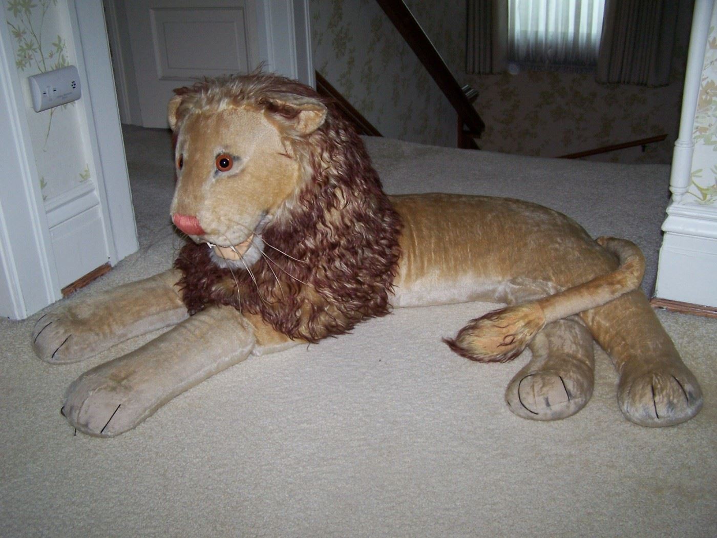 LARGE STEIFF LION--OVER 3 FEET LONG!
