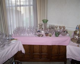 STEMWARE, STEUBEN VASE & OTHER SMALLS