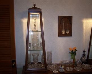 ONE OF THE LIGHTED TOWERS & GLASSWARE SOME SIGNED LIBBEY