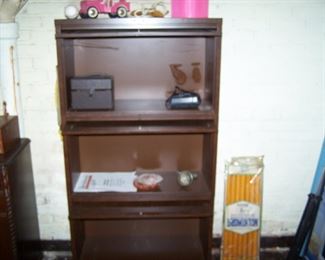 METAL STACKING BOOKCASE