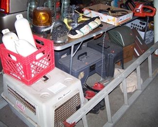PET CRATE, BOATING ACCESSORIES & LADDER