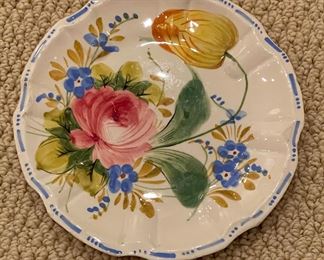 Vintage Italian Glazed Ceramic Floral China:
9 Bread & Butter Plates, 5 Dessert Plates
4 Salad Plates, 6 Dinner Plates and 8 Cream Soups. Photo 1 of 4.
