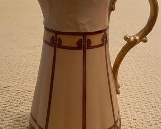 Art Deco-Style Tea Pot. Photo 1 of 3.