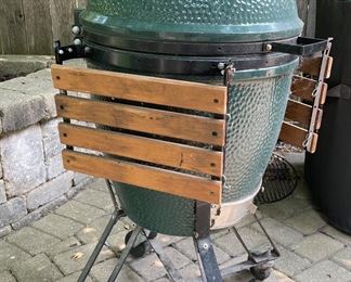 Large Big Green Egg With intEGGrated Nest+Handler and Solid Acacia Wood EGG Mates (set of 2) . Cover and Grill Rack NOT PICTURED. Photo 2 of 3.