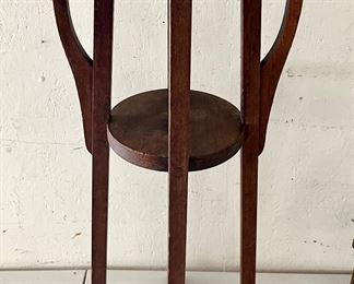 ART DECO SMOKING STAND WITH BULLDOG CIGARETTE HOLDER