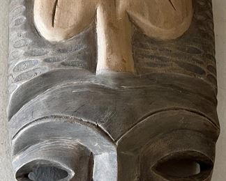 CARVED WOODEN MASK 