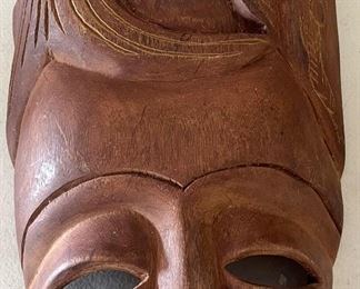 CARVED WOODEN MASK 