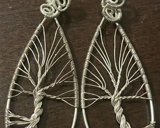 LG STERLING SILVER EARRINGS 