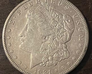 1921 MORGAN SILVER DOLLAR 