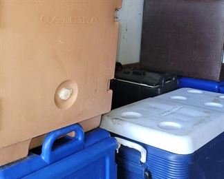 Food warmers / coolers