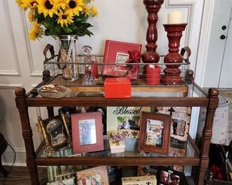 Display Cabinet - Picture Frames - Home Decor