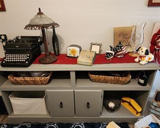 Grey Cerdenza - Vintage Lamp and Typewriter