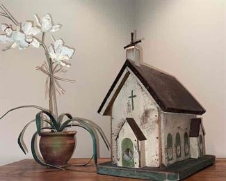 Birdhouse, artificial orchid