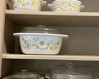 Vintage Daisy Corning Ware