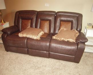 Recling leather sofa