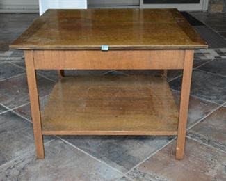 Lot 424 One Drawer Side Table