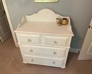 white dresser cabinet