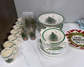 Spode Christmas coffee cups, Dinner plates, salad plates, water glasses Christmas, Christmas plate Deck the halls yall!