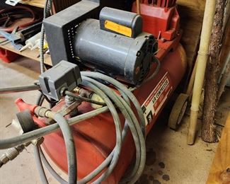 Air Compressor 