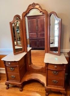 Rare tri-mirror marble top vanity w/impeccable vanity stool. 20-1/2" L x 21"D x 48-1/2H