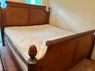 Havertys' bed