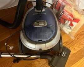 Oreck Canister vacuum, bags