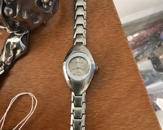 Ladies working Gucci watch