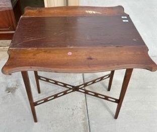 Antique drop-table